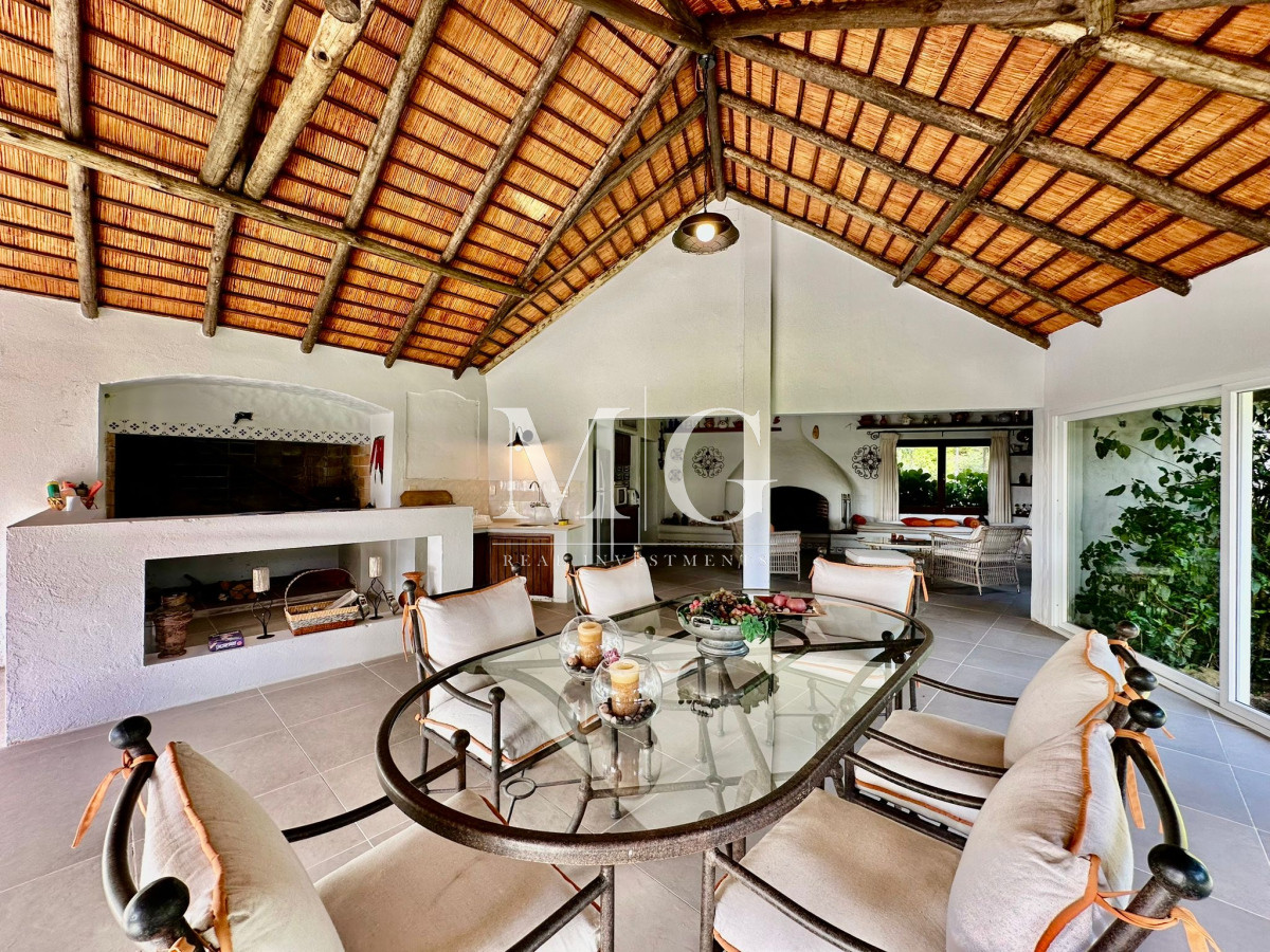 Casa ID.231 - Venta Espectacular Casa sobre Laguna del Diario 