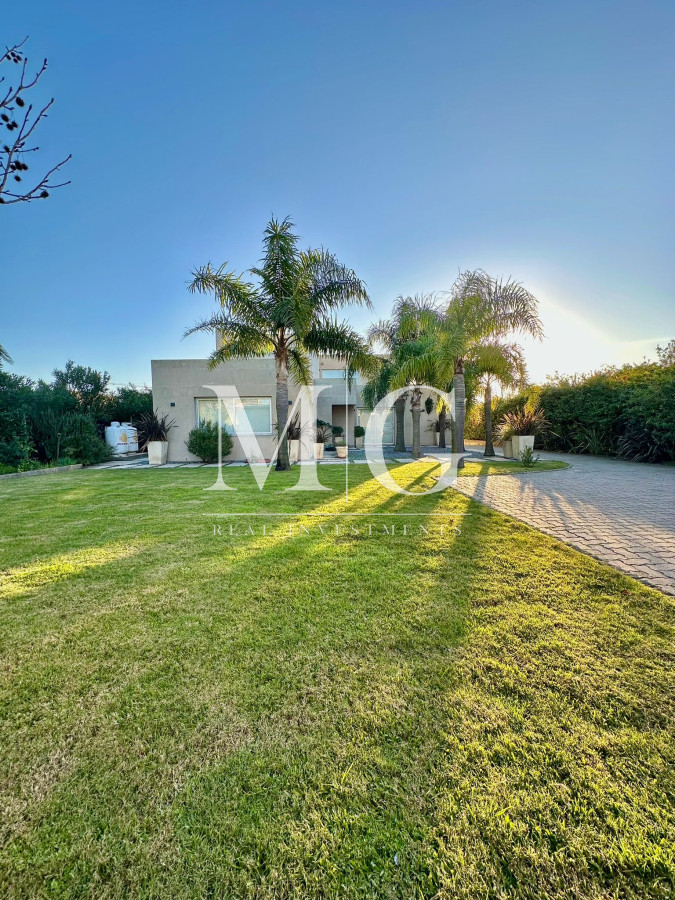 Casa ID.1247 - Casa única en Parada 41, Playa Mansa, Punta del Este
