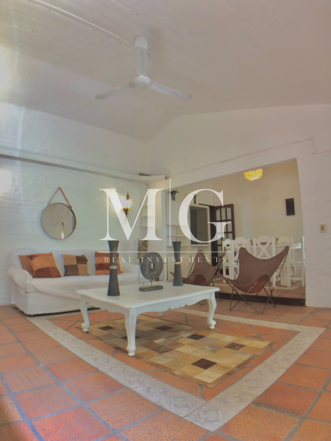 Casa ID.43 - Venta Casa 4 dormitorios, parrillero, piscina - Pinares