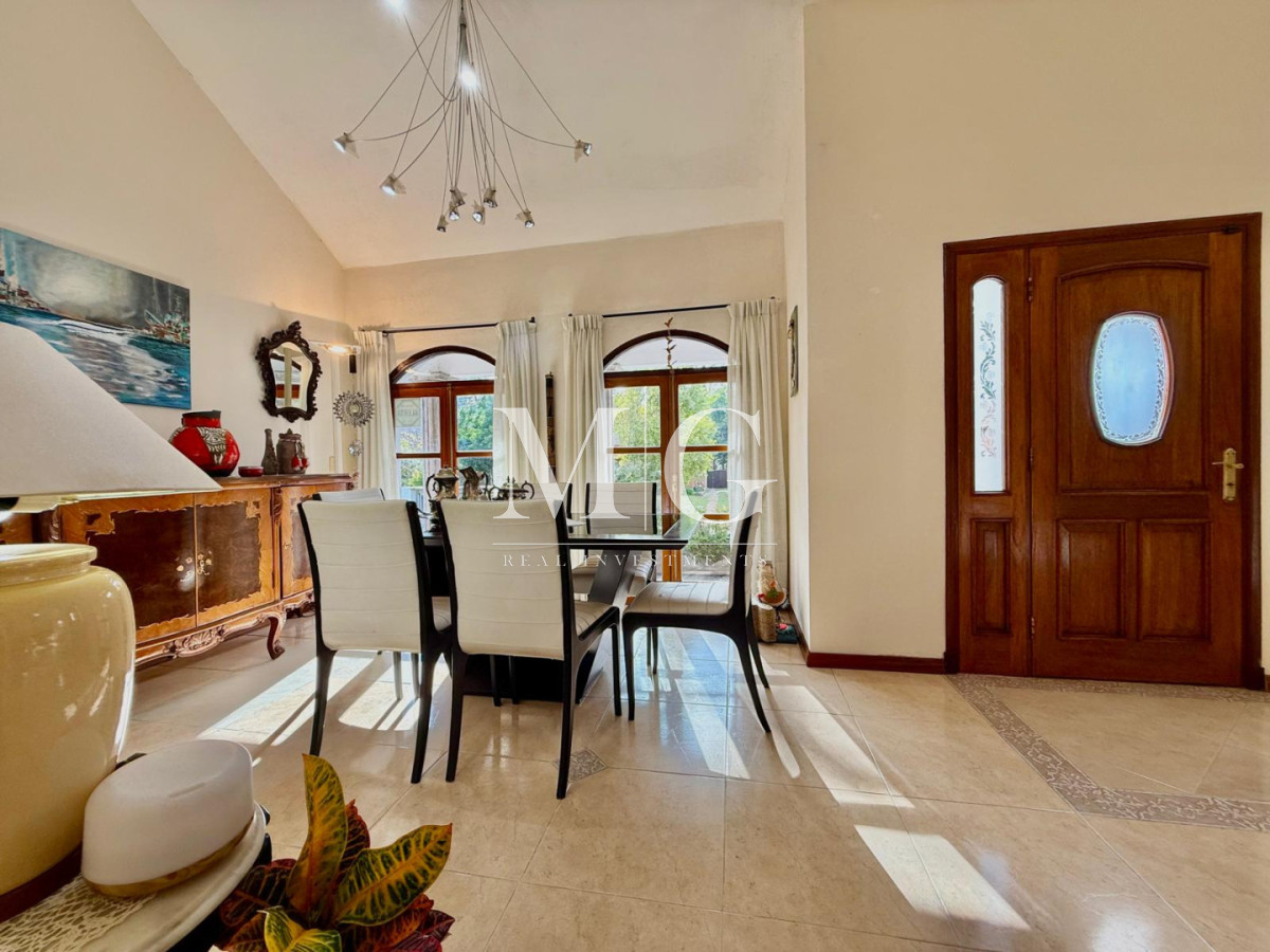 Casa ID.1564 - Hermosa casa en terreno de 450 m² con excelente distribución y potencial de ampliación; Zona Jardines de Cordoba