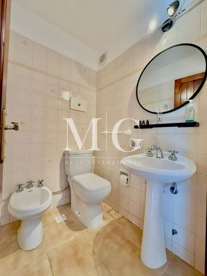 Casa ID.1550 - Excelente propiedad 4 dormitorios, 4 baños, piscina, parrillero, zona Pinares