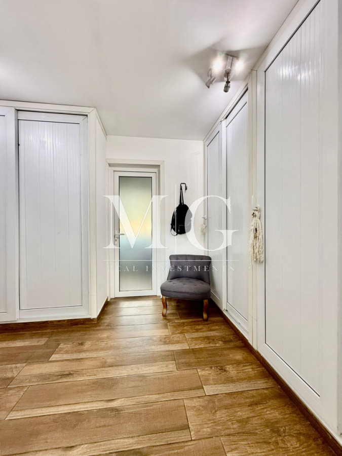 Casa ID.1508 - Chalet Premium con Gran Potencial - Ideal para Clínica, Consultorios u Oficinas