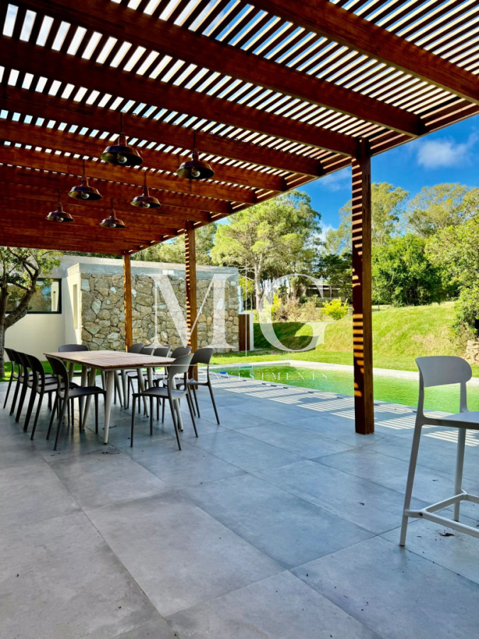 Casa ID.1548 - Residencia de Diseño a Estrenar en Punta Ballena - Barrio Privado La Jacinta