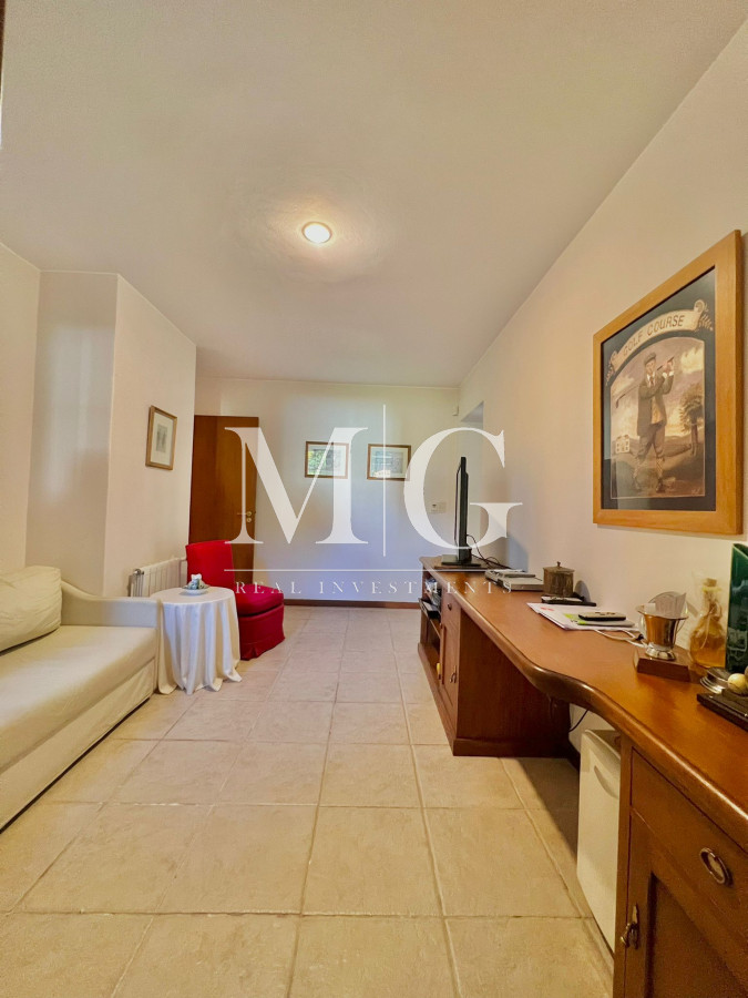Casa ID.404 - Venta Casa 3 dormitorios + dep.servicio, barbacoa y piscina San Rafael