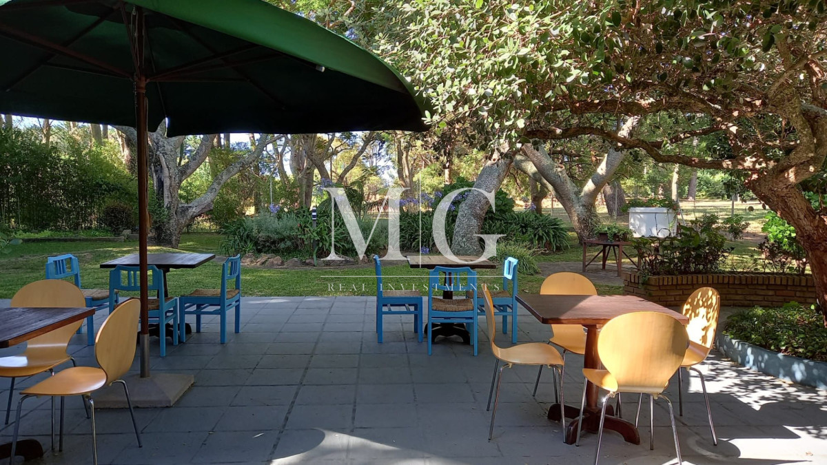 Casa ID.1094 - Excepcional oportunidad en Zona Marly, a pasos de la famosa Avenida Gourmet de Punta del Este.