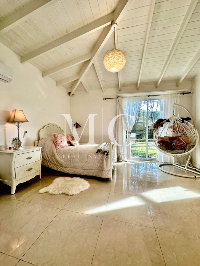 Casa ID.1453 - Barrio Privado La Arbolada Venta Casa 5 dormitorios