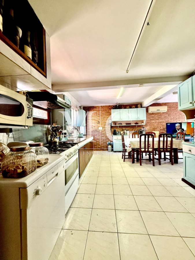 Casa ID.1530 - Excelente propiedad 5 dormitorios en Altos del Pinar, Punta del Este