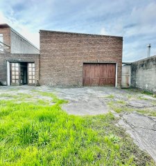 Galpon con Casa 2 dormitorios Barrio Odizzio Maldonado