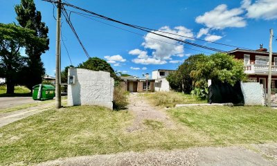 BARRIO BIARRITZ A RECICLAR CASA 3 DORMITORIOS, 300MT TERRENO