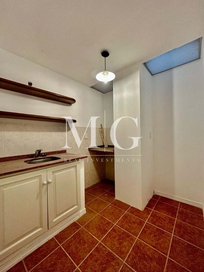 Local Comercial ID.688 - Alquiler Local Comercial sobre Avda. Gorlero