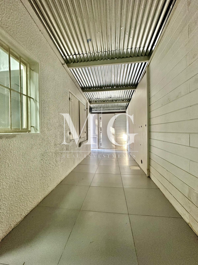 Local Comercial ID.1361 - Exclusivo Chalet Suizo en Pedragosa Sierra - 652 m² de Oportunidad en Punta del Este