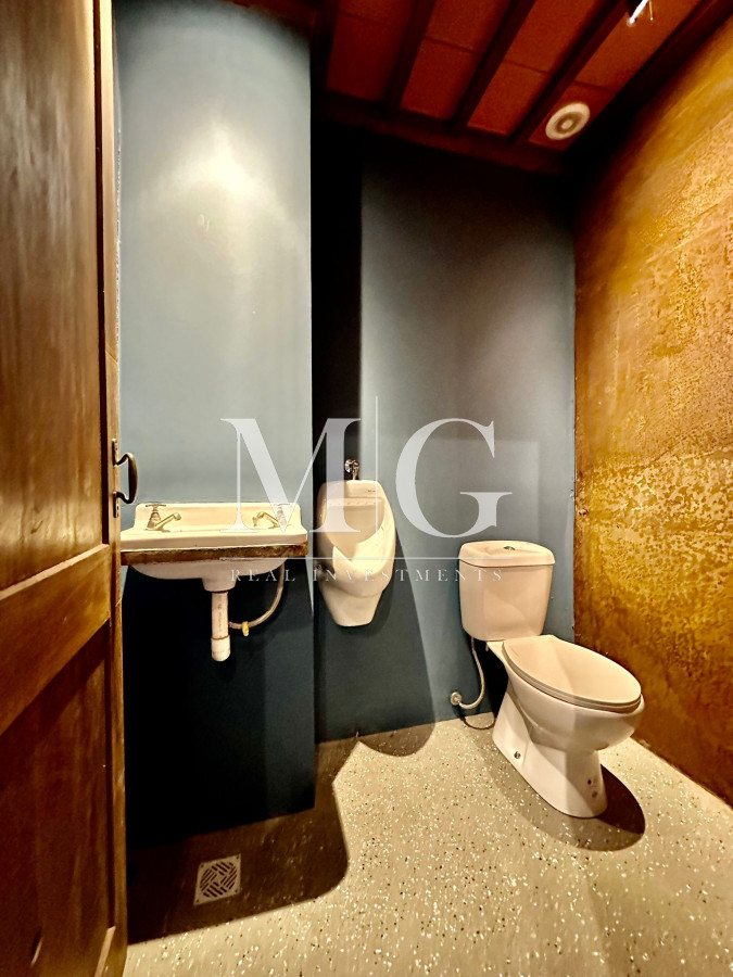 Local Comercial ID.1361 - Exclusivo Chalet Suizo en Pedragosa Sierra - 652 m² de Oportunidad en Punta del Este