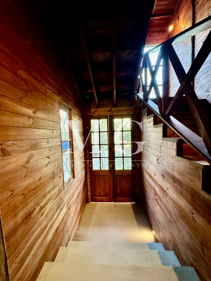 Local Comercial ID.1361 - Exclusivo Chalet Suizo en Pedragosa Sierra - 652 m² de Oportunidad en Punta del Este