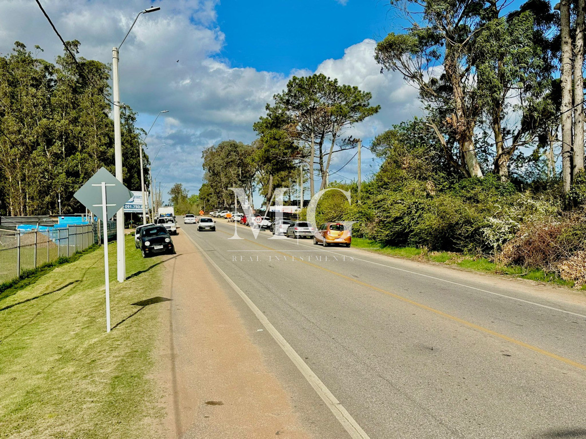 Terreno ID.1468 - Gran oportunidad sobre Avenida Aparicio Saravia - Frente al Distrito 52