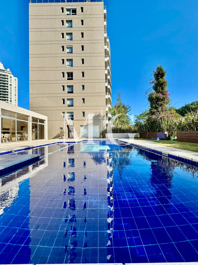 Apartamento ID.1286 - Zona Aidy Grill Playa Brava, 2 dormitorios con cochera. Edificio con servicios!