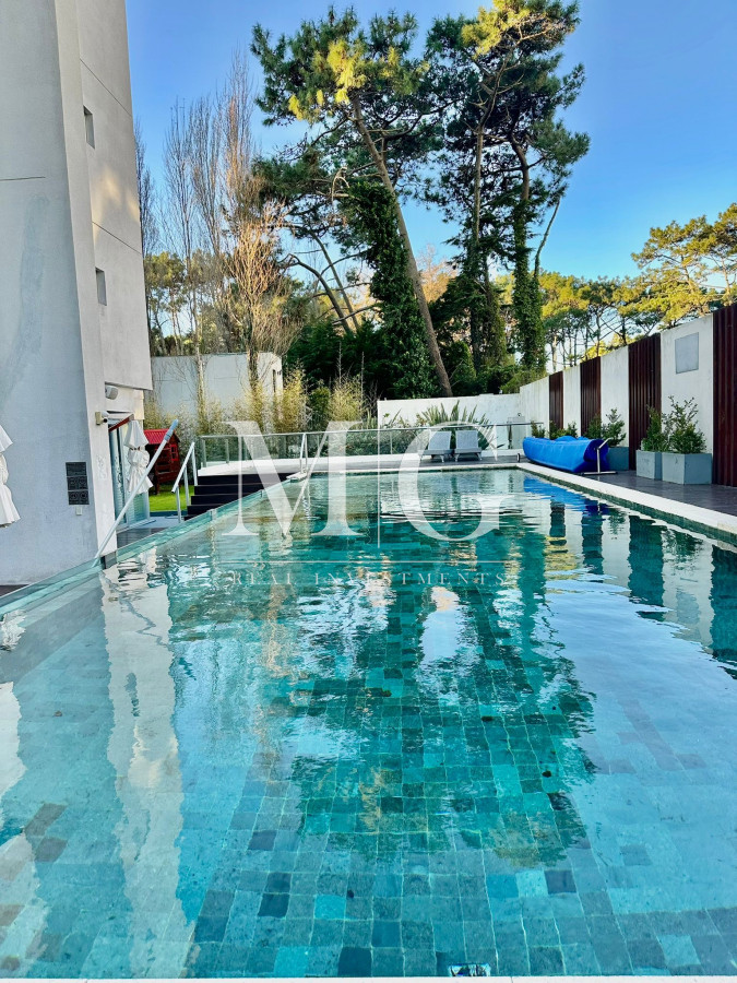 Apartamento ID.1287 - Aidy Grill a 500mt de Playa Brava, piso alto con cochera sub-suelo 