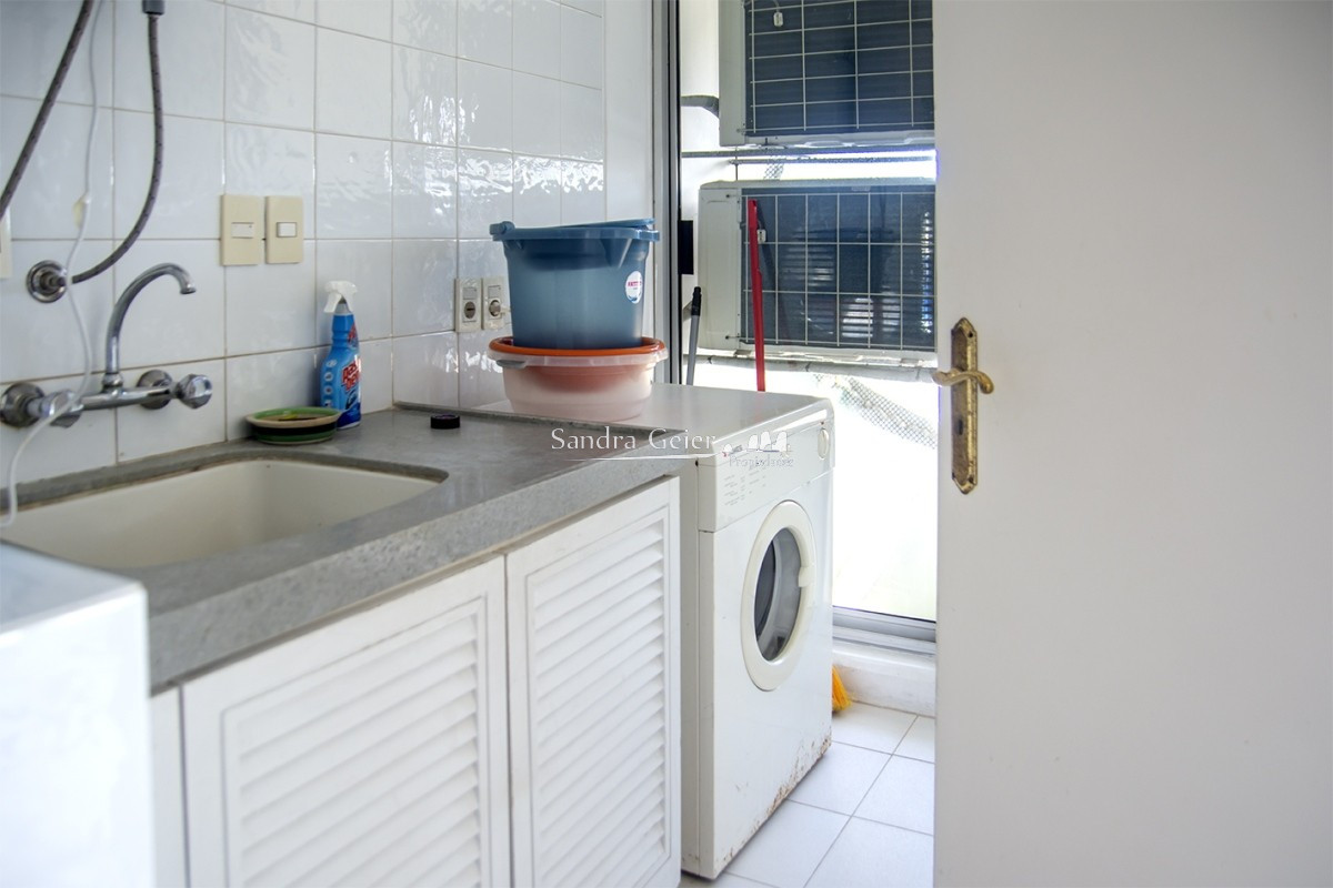 Apartamento ID.1948 - Brava Primera linea venta parada 5 frente al mar 3 garages