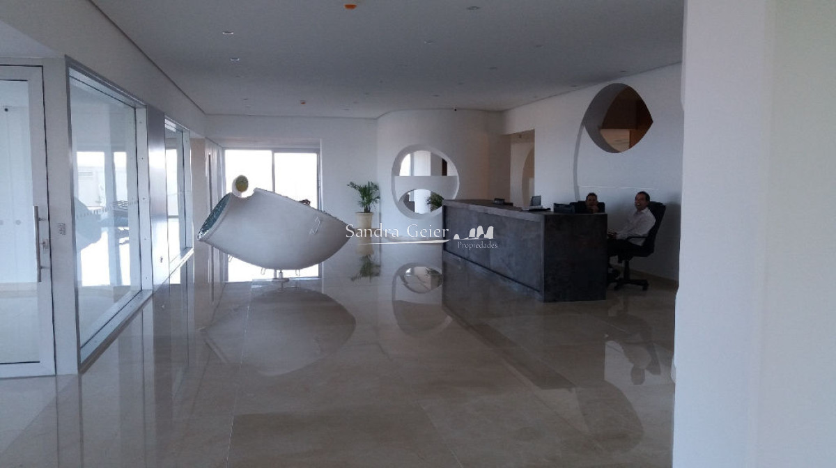 Apartamento ID.1948 - Brava Primera linea venta parada 5 frente al mar 3 garages