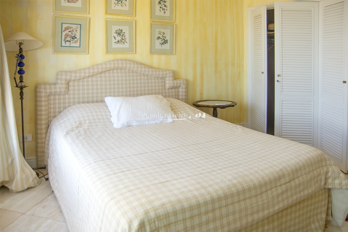 Apartamento ID.1948 - Brava Primera linea venta parada 5 frente al mar 3 garages