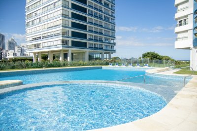 Apartamento ID.1948 - Brava Primera linea venta parada 5 frente al mar 3 garages