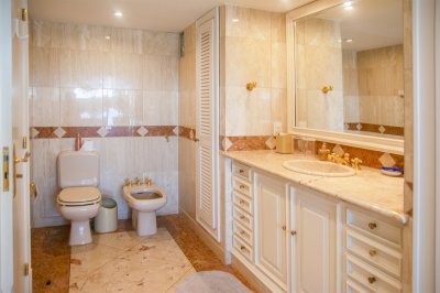 Apartamento ID.1948 - Brava Primera linea venta parada 5 frente al mar 3 garages