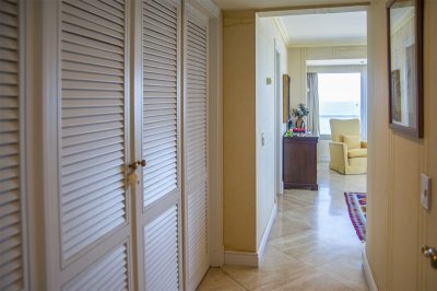 Apartamento ID.1948 - Brava Primera linea venta parada 5 frente al mar 3 garages