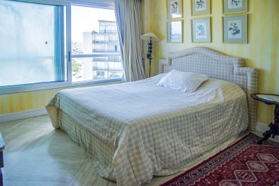 Apartamento ID.1948 - Brava Primera linea venta parada 5 frente al mar 3 garages