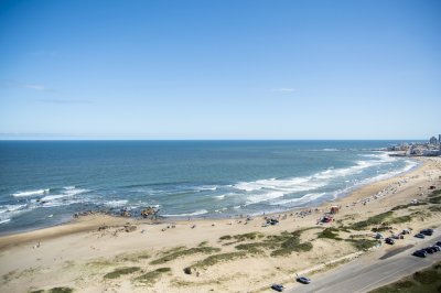Apartamento ID.1948 - Brava Primera linea venta parada 5 frente al mar 3 garages