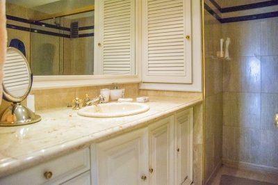 Apartamento ID.1948 - Brava Primera linea venta parada 5 frente al mar 3 garages