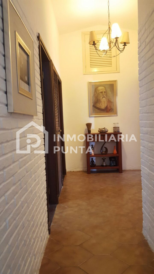 https://ri.com.uy/f/261-262/1/1200/0/0/0/5d02f3b8d46a8e49b21637b5d4bb4596.jpg
