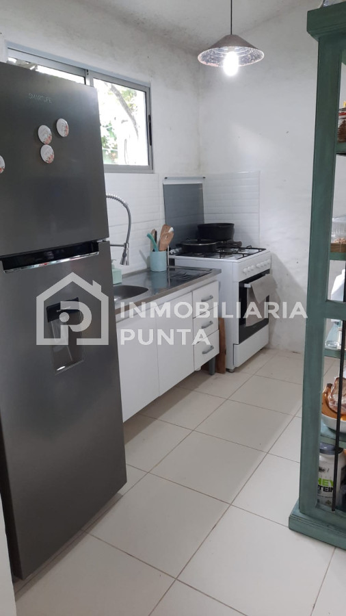 https://ri.com.uy/f/261-262/1/1200/0/0/0/8e5cb66c2721f580108a14beae2e8cf5.jpg