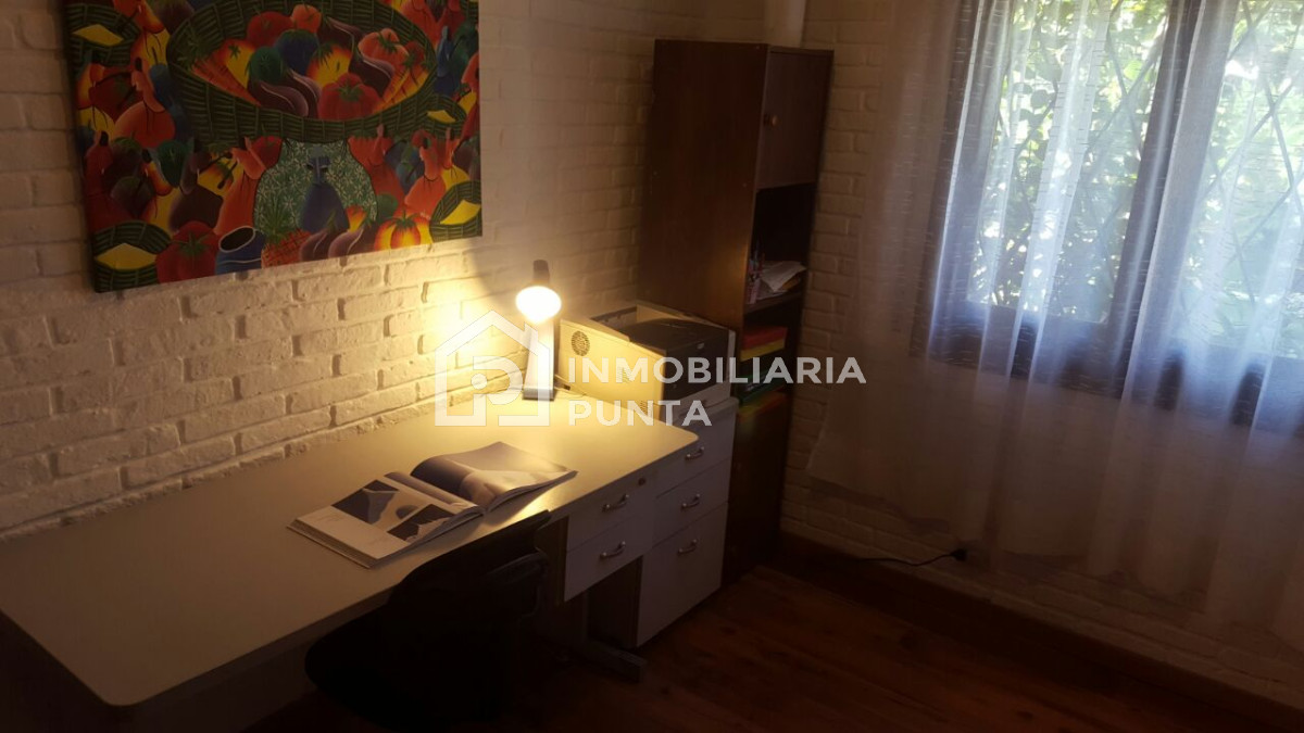 https://ri.com.uy/f/261-262/1/1200/0/0/0/f079f77879041abbc84188c83e0099fa.jpg
