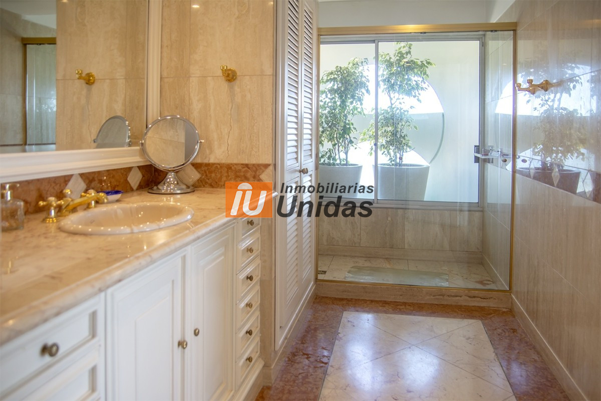 Apartamento ID.232532 - Apartamento en Venta yo Alquiler en Punta del Este