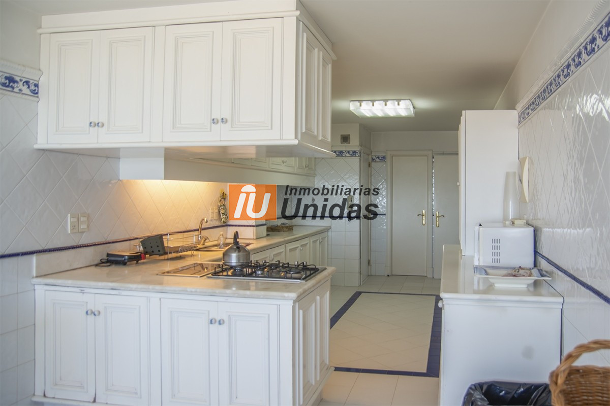 Apartamento ID.232532 - Apartamento en Venta yo Alquiler en Punta del Este