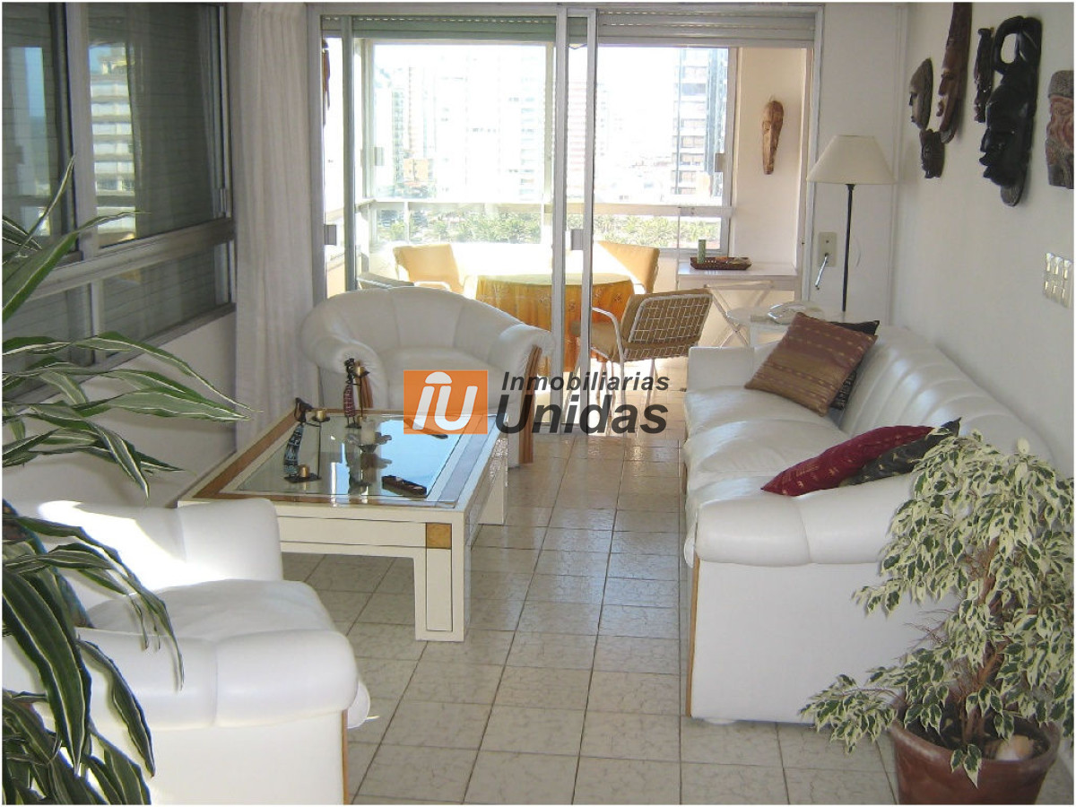 Apartamento ID.10245 - Apartamento en Punta del Este, Península