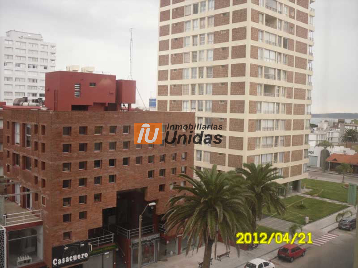 Apartamento ID.10594 - Apartamento en Punta del Este, Península