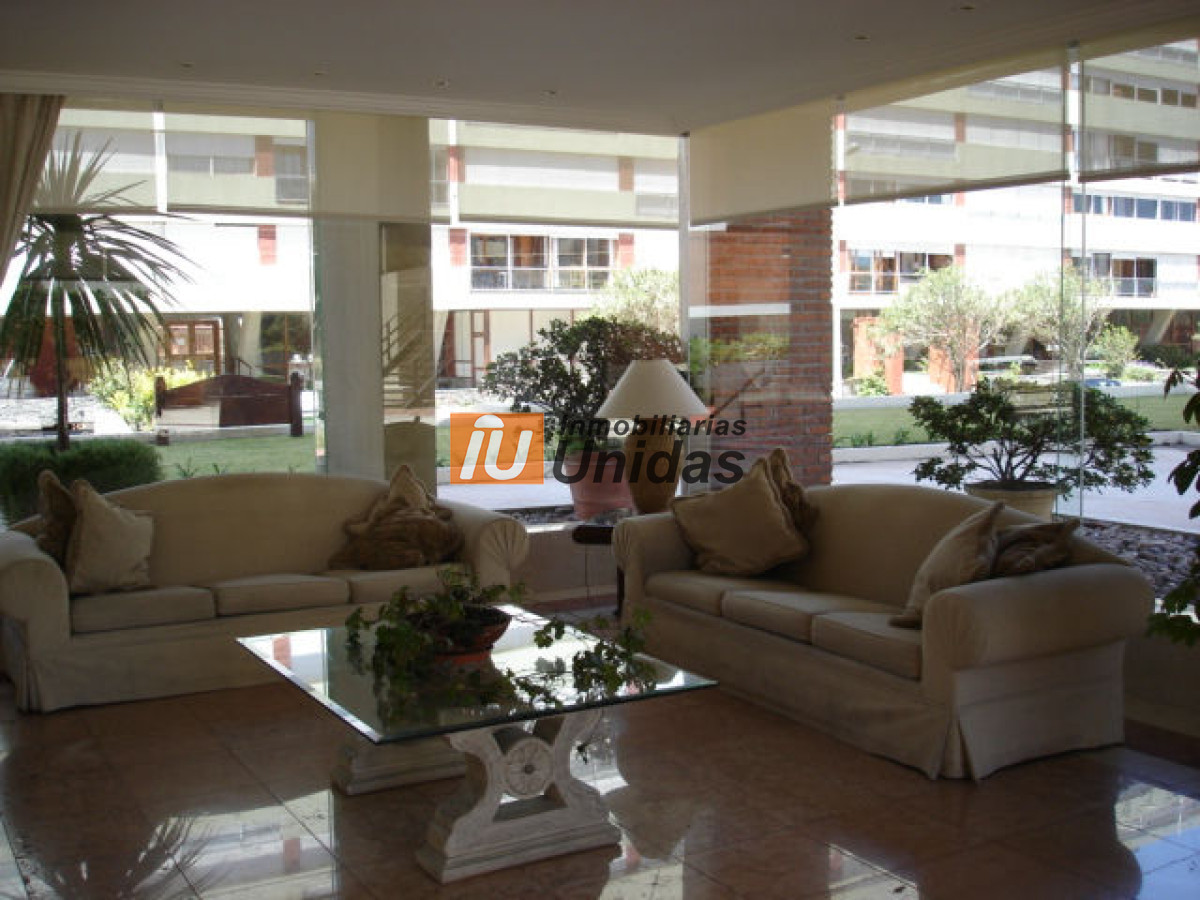 Apartamento ID.230560 - Apartamento en Punta del Este, Brava