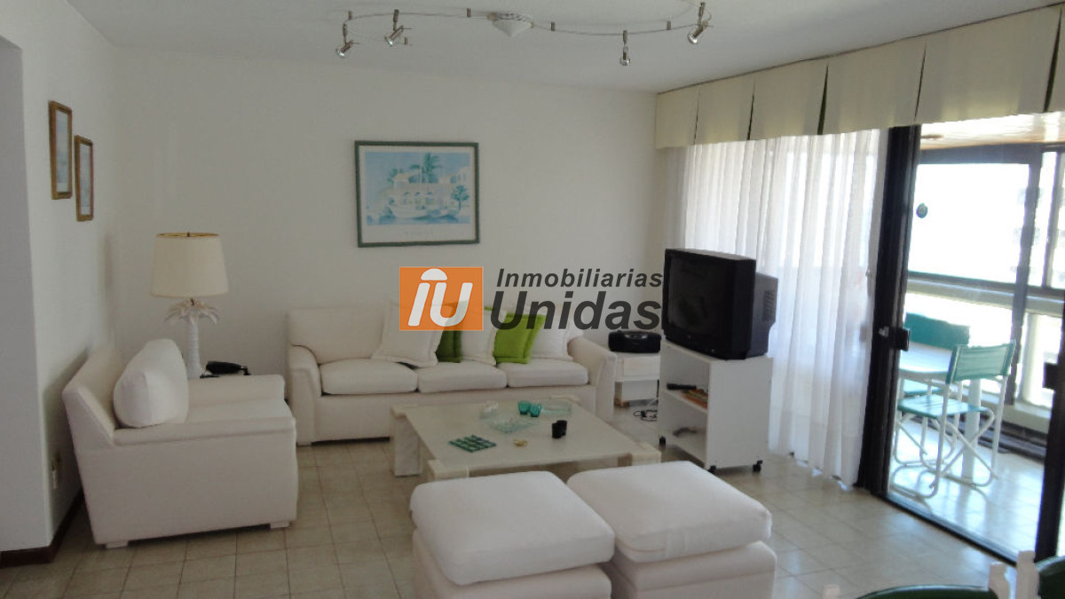Apartamento ID.40003 - Apartamento en Punta del Este, Brava