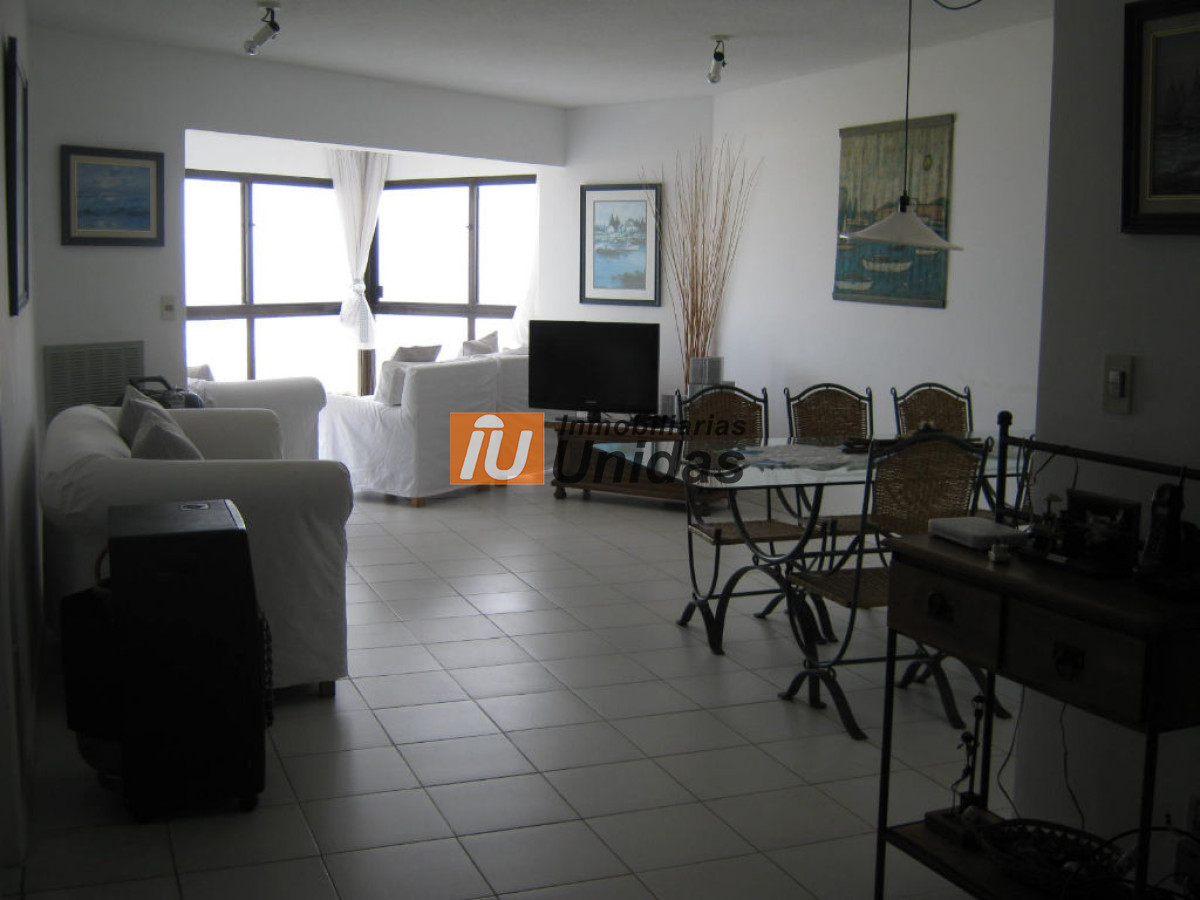 Apartamento ID.40018 - Apartamento en Punta del Este, Brava