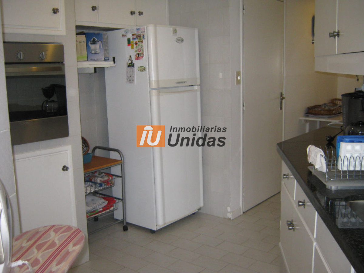 Apartamento ID.40018 - Apartamento en Punta del Este, Brava