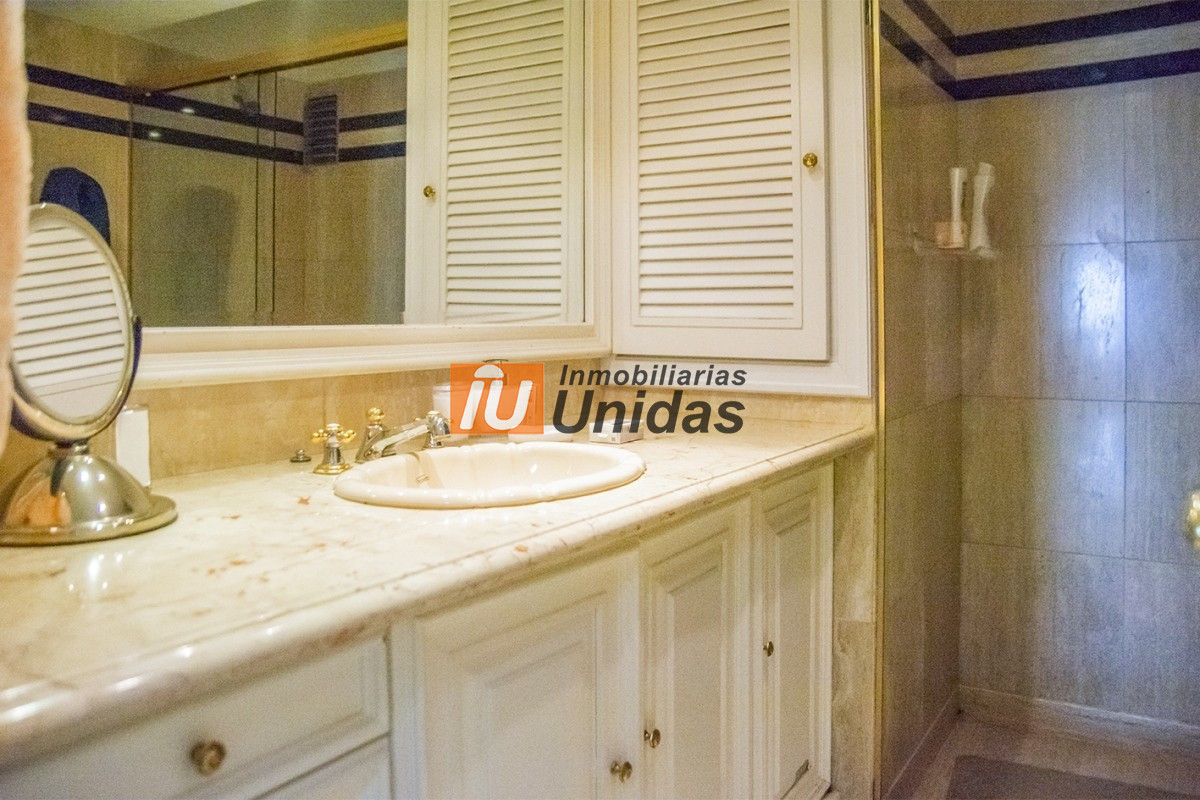 Apartamento ID.232532 - Apartamento en Venta yo Alquiler en Punta del Este