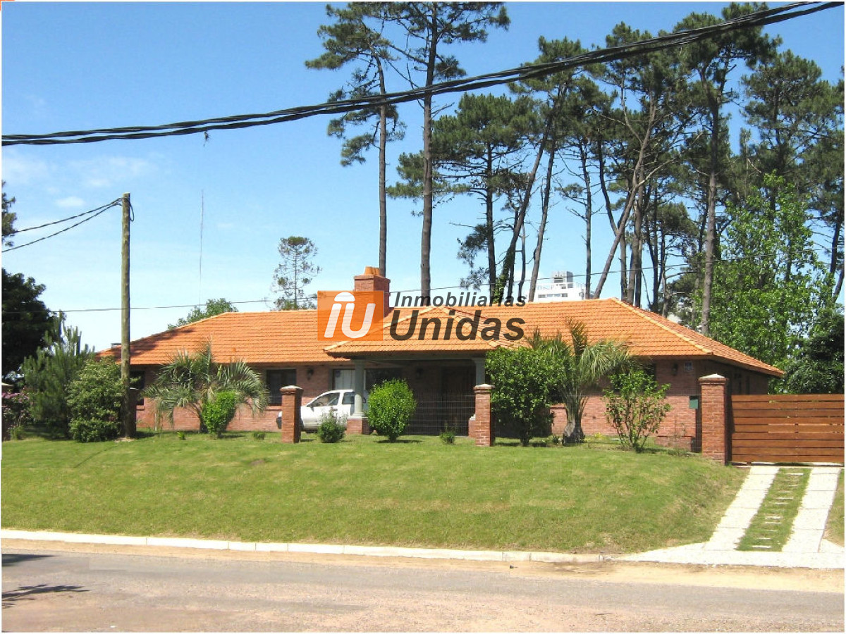 Casa ID.233545 - Casa en Punta del Este, Cantegril