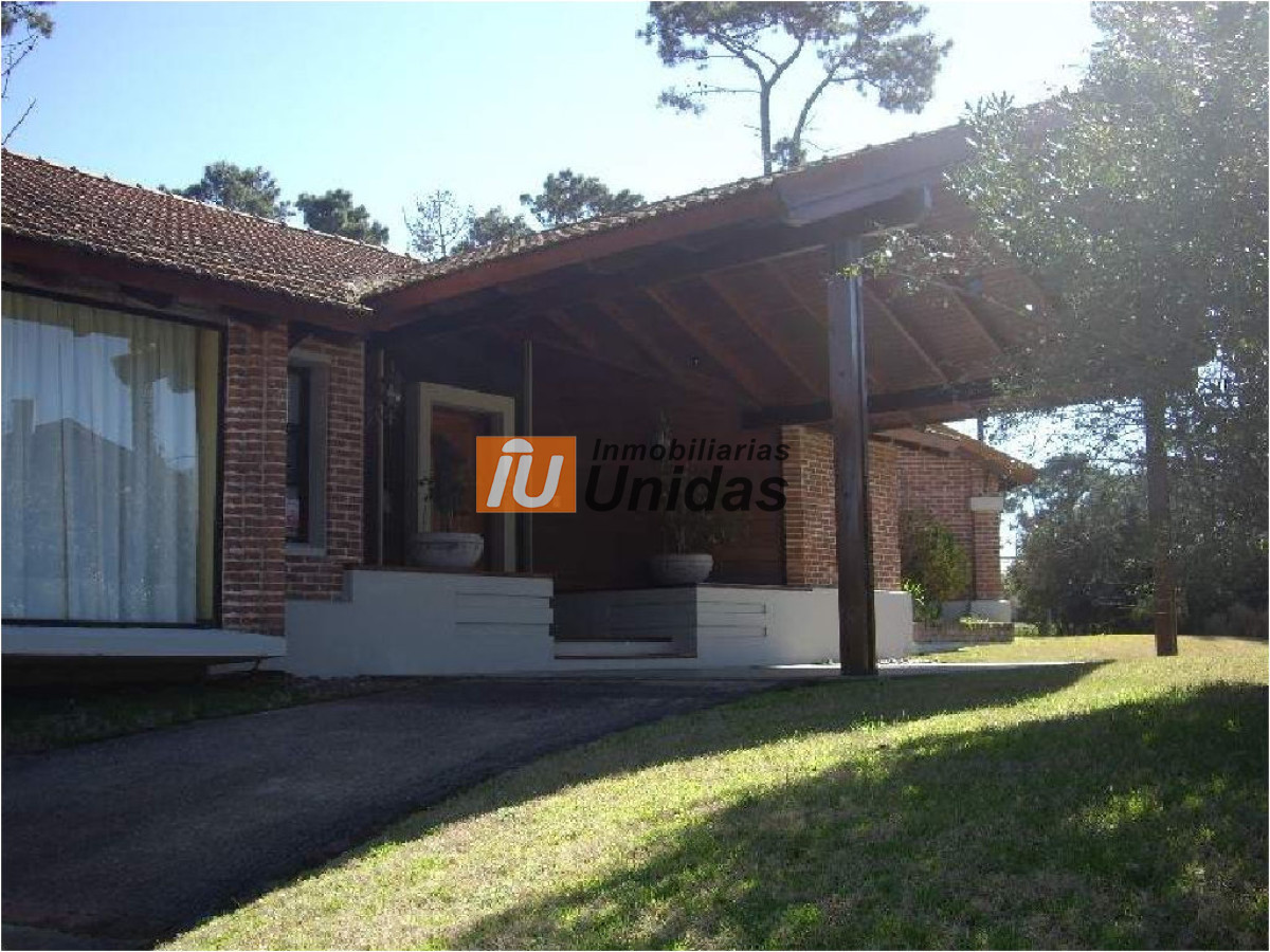 Casa ID.233555 - Casa en Punta del Este, Cantegril