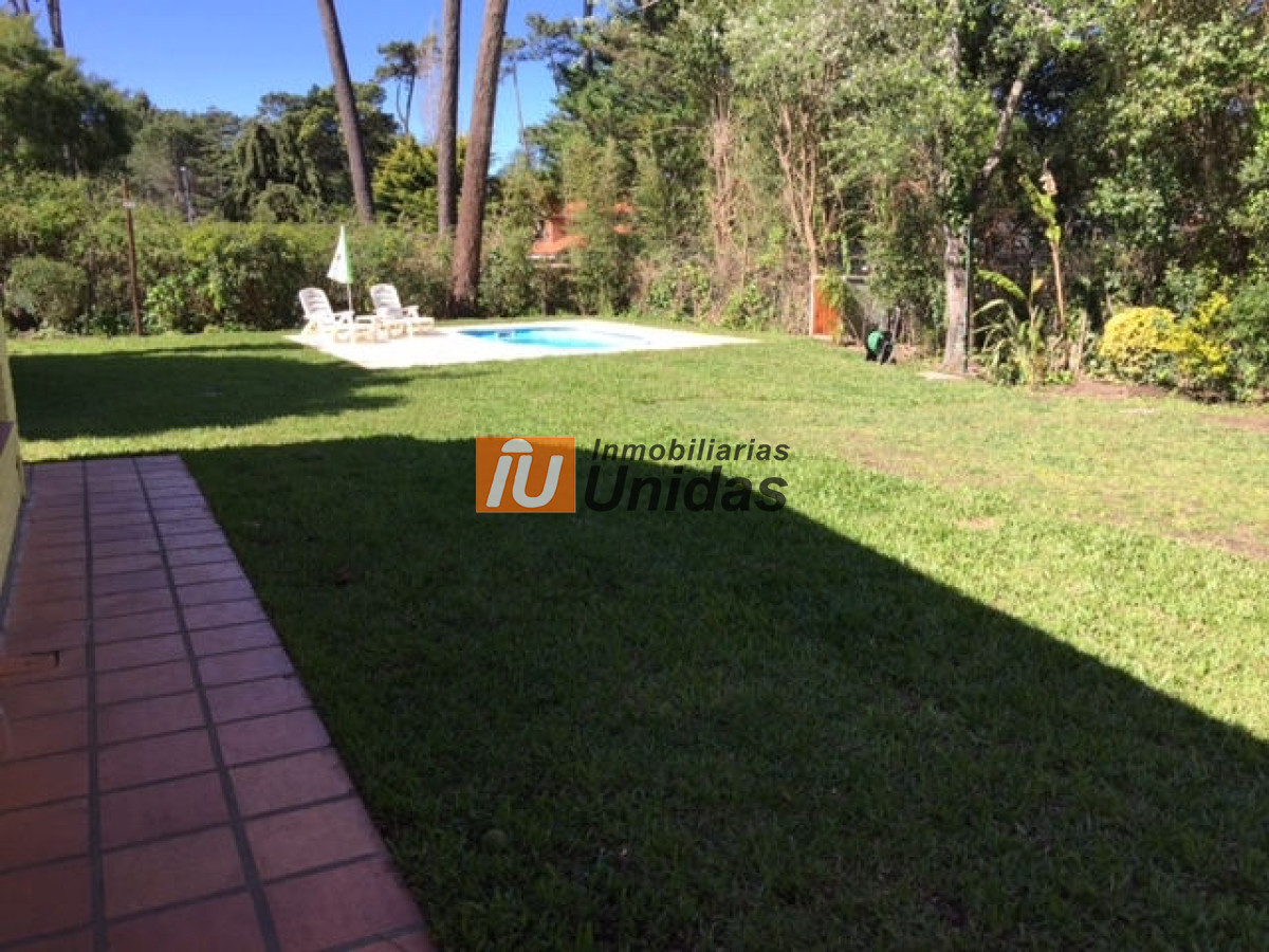 Casa ID.233848 - Casa en Punta del Este, Cantegril
