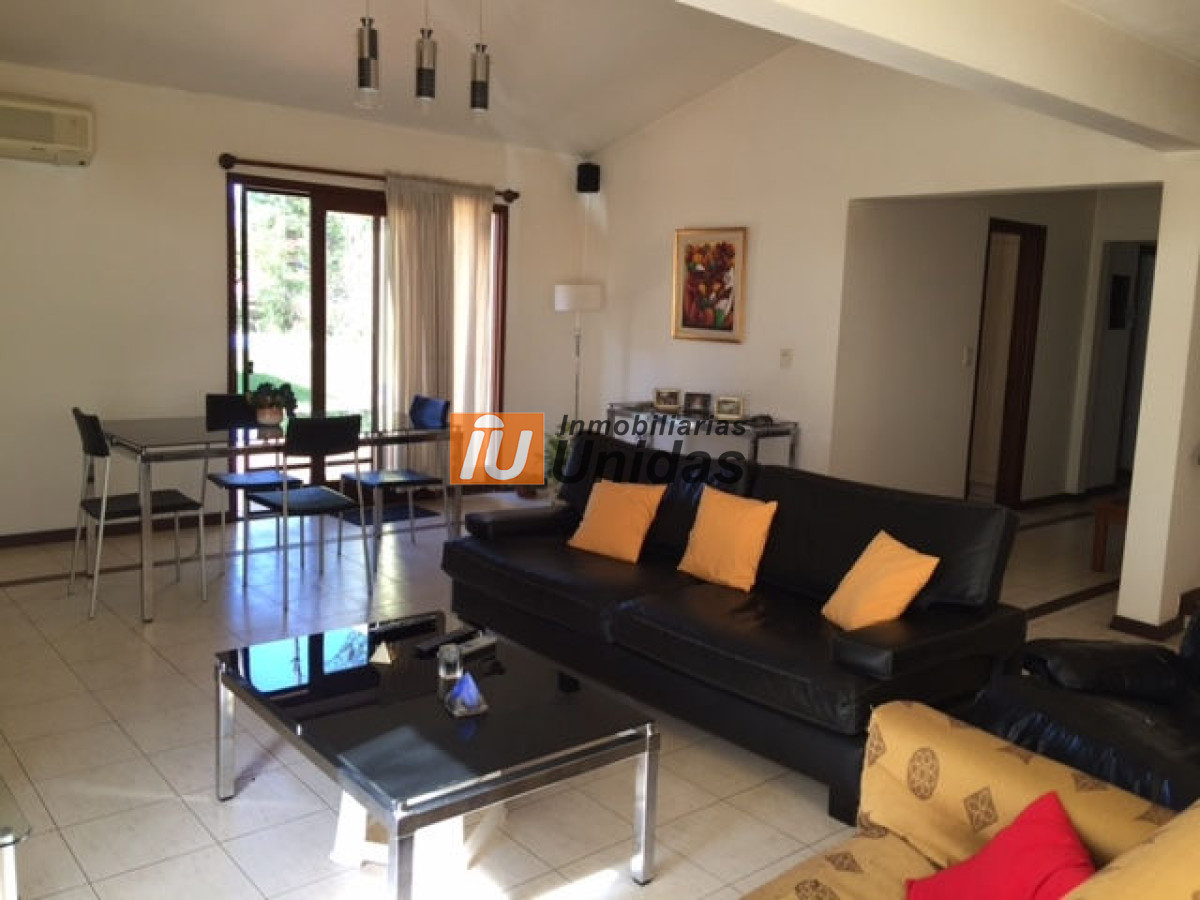 Casa ID.233848 - Casa en Punta del Este, Cantegril