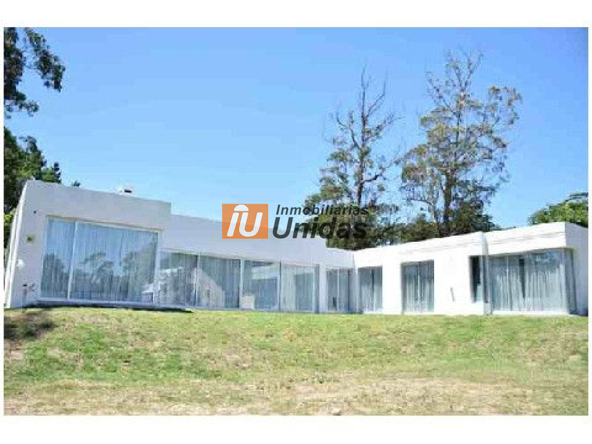 Casa ID.233859 - Casa en Punta del Este, Beverly Hills