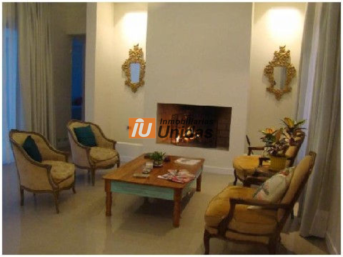 Casa ID.233859 - Casa en Punta del Este, Beverly Hills