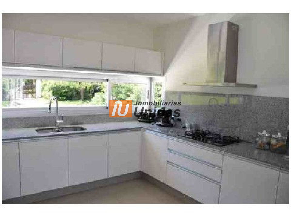 Casa ID.233859 - Casa en Punta del Este, Beverly Hills