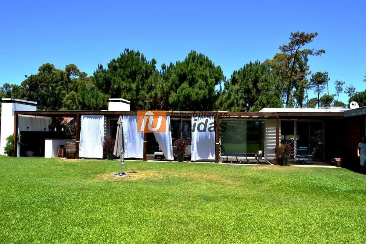 Casa ID.233903 - Casa en Punta del Este, Beverly Hills
