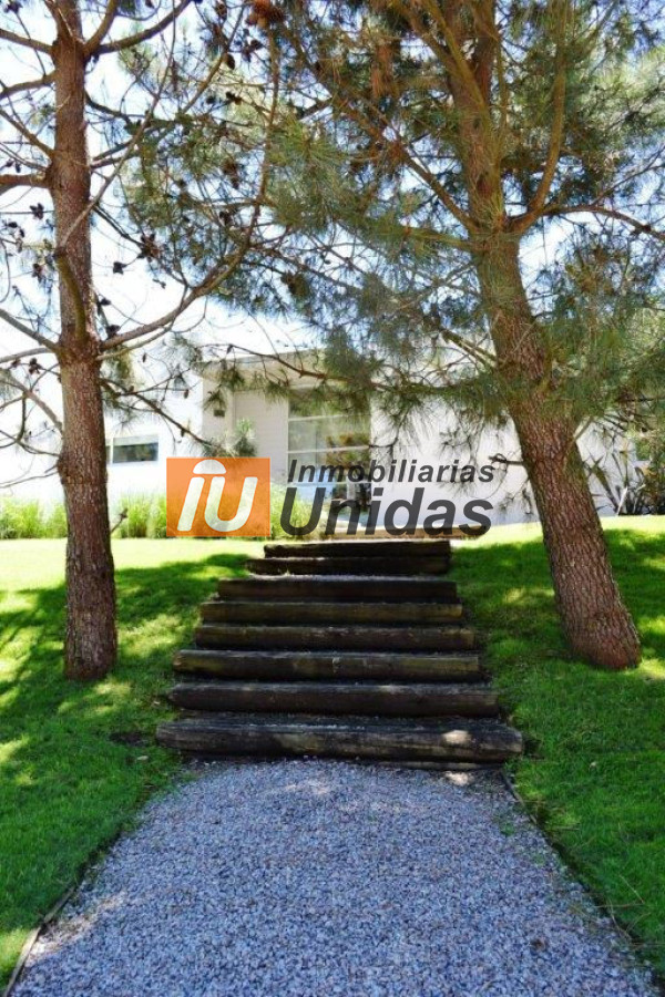 Casa ID.233903 - Casa en Punta del Este, Beverly Hills